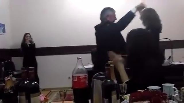Полковник УМВД Махачкалы доплясался до увольнения смотреть онлайн