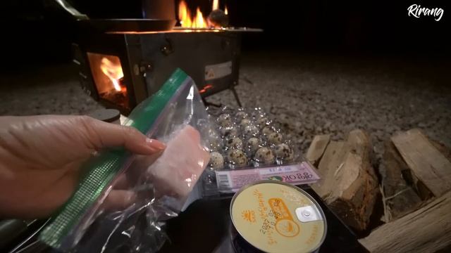 여기서 1박 /1분설치 나홀로 해먹캠핑 너무 좋잖아? / 늦게까지 꿀잠 자버림 / 바지락초회&?/ 참치김전&막걸리?/ 죠리퐁&우유 말아먹기 / 여름 캠핑요리 смотреть онлайн