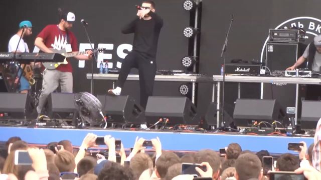 noize mc - марафон (live at vkfest, st.petersburg/Санкт-петербург(Питер),16.07.2017) смотреть онлайн