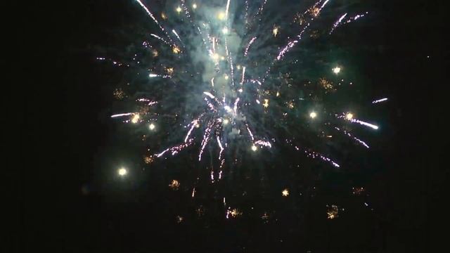 С 146 ФЕЙЕРВРЕК НА ЮБИЛЕЙ (150 залпов, 1") смотреть онлайн