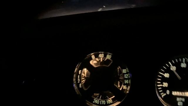 1950 Chevrolet Suburban Night Cruising with Lights смотреть онлайн