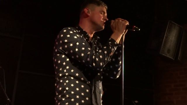 Knocking On Your Door - Tom Chaplin смотреть онлайн