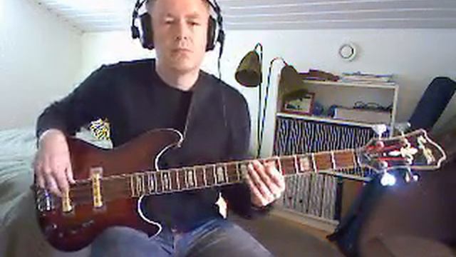 ABBA - One Of Us - Bass Playalong