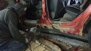 КАЛИНА ЗАМЕНА ПОРОГОВ Восстановление Калины на продажу:часть 1 сварка