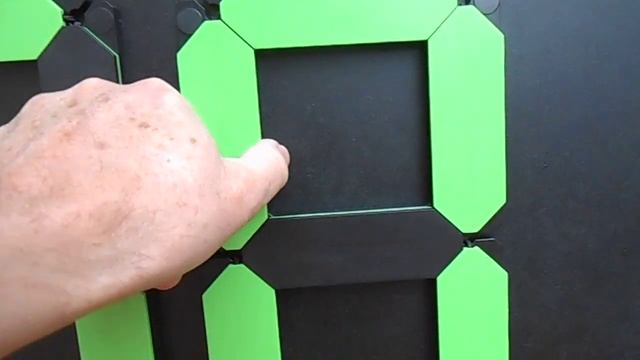 Scoreboard with green flip numbers | Short video of a simple sports scoreboard | Make one yourself смотреть онлайн