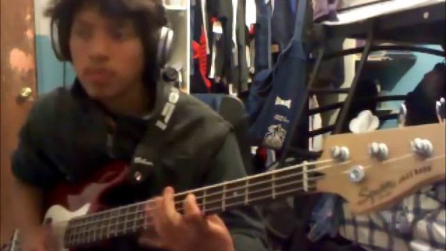 Slap Solo on a Squier Jazz Bass смотреть онлайн