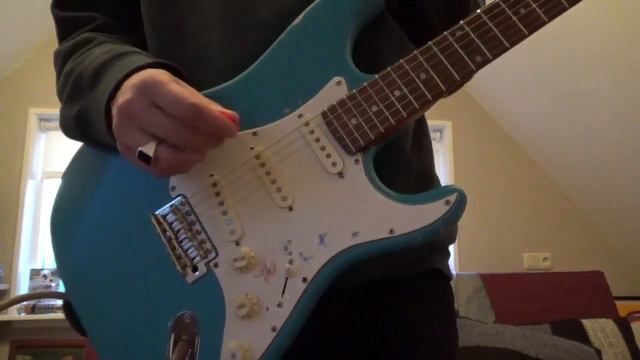 My first guitar: Squier Bullet Strat modified смотреть онлайн
