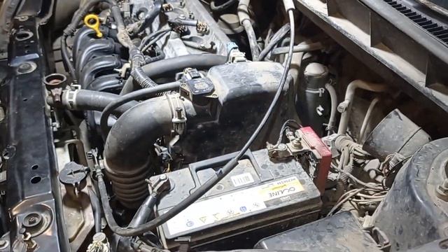 Гаражный ДВИЖ. Фантик ОЖИЛ. Toyota Funcargo двигатель запущен.