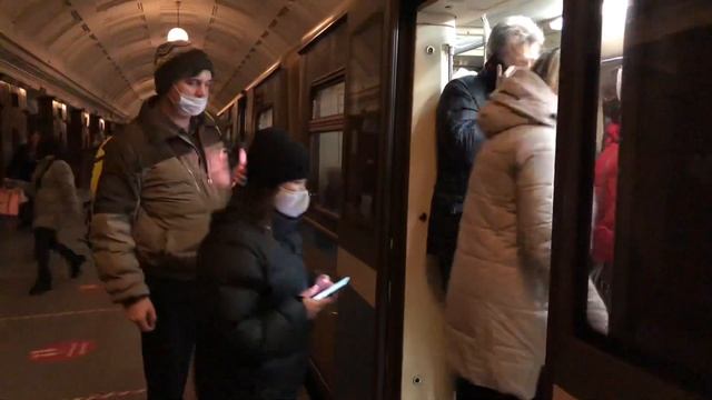 81-740/741.1 Русич На станции Красные Ворота смотреть онлайн