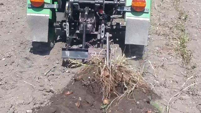 Саморобний міні трактор ZUBR смотреть онлайн