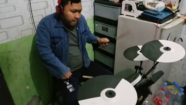 RAMONES - Blitzkrieg Bop (Drum Cover) Roland Td 1K смотреть онлайн