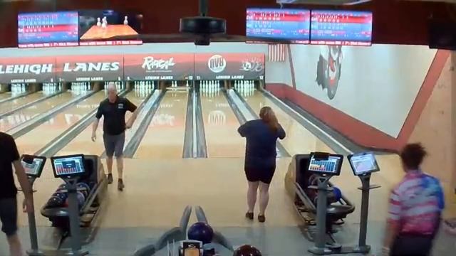 6 Game Scratch Sweeper 43' Earl Anthony Pattern смотреть онлайн