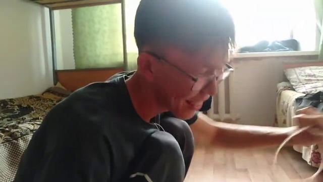 Анпакинг ту хостел