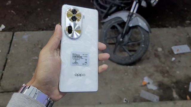 OPPO Reno 11 Pro 5G - Oppo Made An Identity On Flagships?