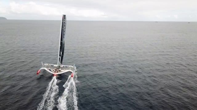 Maserati Multi70 - First drone fly onboard смотреть онлайн