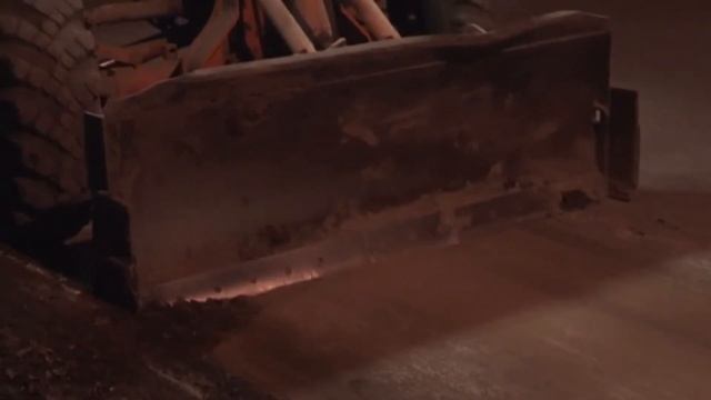 Ночные уборка и ремонт дорог Ульяновска. 16 апреля смотреть онлайн