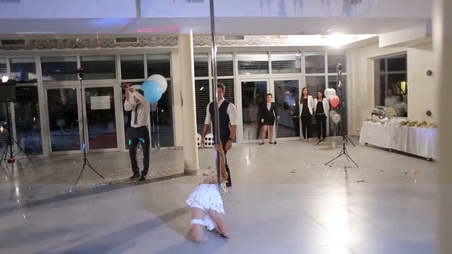 Wedding Pole First Dance - Pierwszy taniec - Izzi & Matt Wedding - 21.09.13 смотреть онлайн