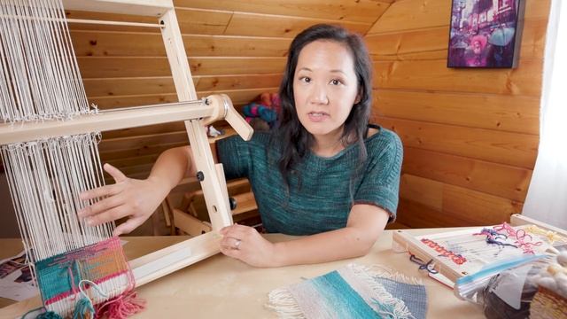 Weaving on the Arras Tapestry Loom // Episode 114 // Taking Back Friday // a fibre arts vlog смотреть онлайн
