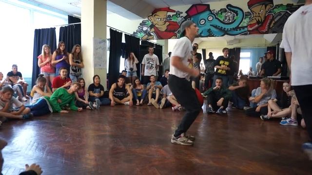 FRESH BATTLE 2014 | Breaking iDANCE battle 1/8 | Saratov смотреть онлайн