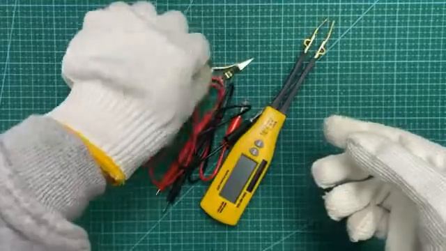 990A Handheld SMD Tester смотреть онлайн