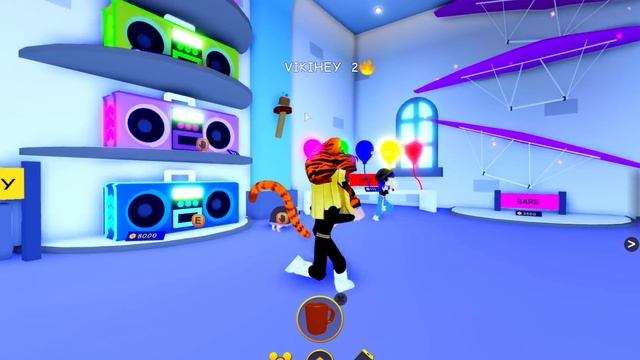ВИКИ и БЛОКСИ ПЕРЕЕХАЛИ ИЗ Adopt Me в ? PET DINOS! Club Roblox смотреть онлайн