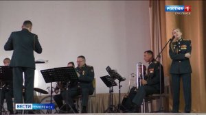 Сотрудниц Смоленской академии ПВО поздравили с 8 марта