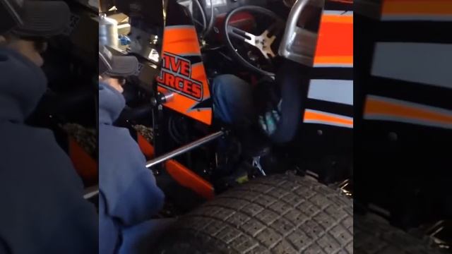 410 sprint car best sound in he world!! смотреть онлайн