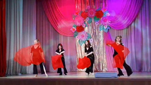 Алый цветок ?| Bellydance | Танцы в Глазове смотреть онлайн