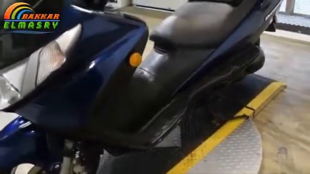 نظرة على سكوتر 2003 Suzuki Burgman 400 смотреть онлайн