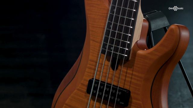Yamaha TRBX605FM 5-String Bass, Matte Amber | Gear4music demo смотреть онлайн