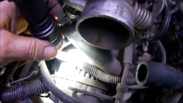 ЗАЗ ШАНС-плавают обороты на холостом. смотреть онлайн