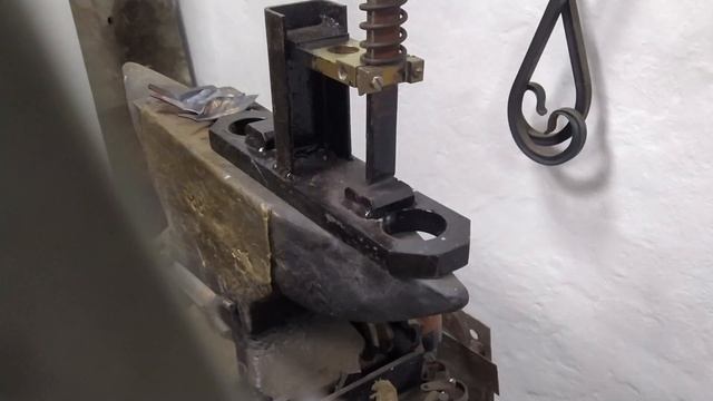 Подставка для цветов №4, металлическая подставка под цветы. смотреть онлайн