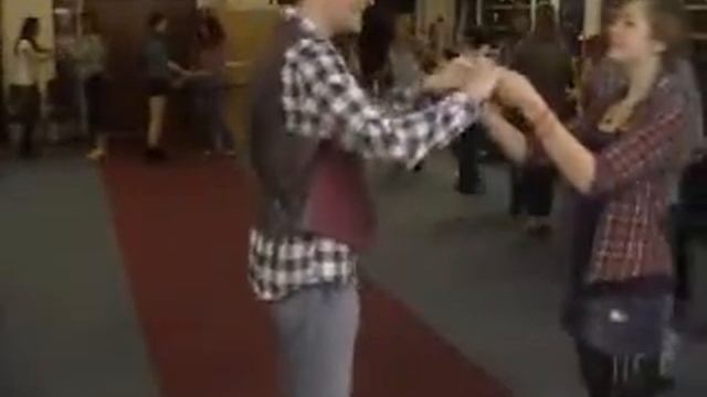 Circle Waltz to tune 'Donegal Mazurka' смотреть онлайн
