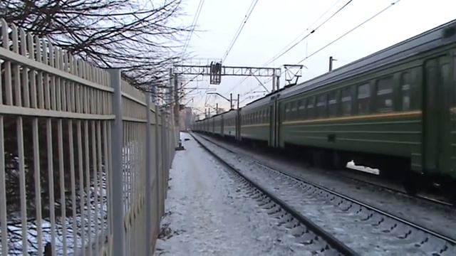 Электропоезд ЭР2Т-7185 платформа Матвеевская смотреть онлайн