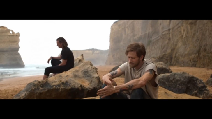 Florida Georgia Line - H.O.L.Y. 2016 смотреть онлайн