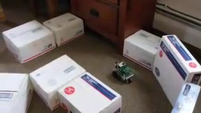 Boe-Bot infrared navigation смотреть онлайн