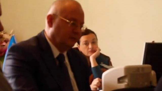 Елизаров - директор Луначарского? смотреть онлайн