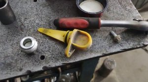 Замена масла в КПП на новом Ларгус кросс фл 2021г..mp4