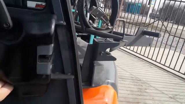 Погрузчик с кабиной TOYOTA 8FG20 смотреть онлайн