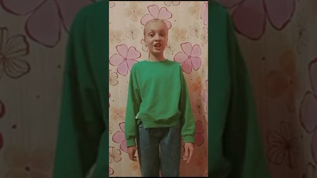 Сердюкова Анастасия - "Есть сегодня четыре России" (автор: Мила Познанская) смотреть онлайн