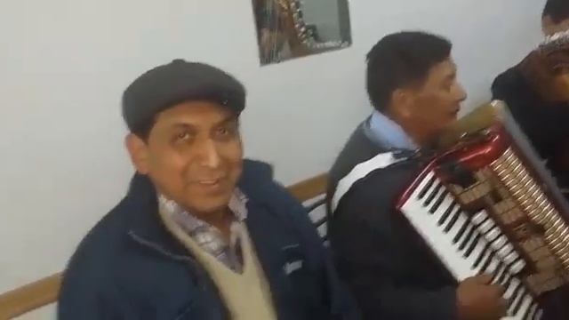 PEÑA EN POLKA PARAGUAYA -PEÑA EN CASA DE ANGEL OTAZU COMPARTIENDO CON CATALINO GILL Y OTROS AMIGO смотреть онлайн
