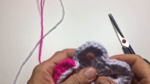 Красивая сидушка для табурета крючком/Beautiful crochet stool seat