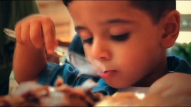 Вспоминайте это перед едой I Трогательное видео смотреть онлайн