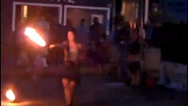 Горячая штучка не справилась с огнем 