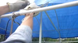 Палатка-мастерская из пластиковых труб.mp4