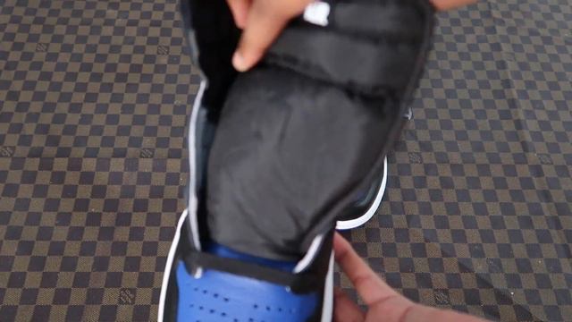 Air Jordan 1 Royal Toe UNBOXING & ON FEET смотреть онлайн