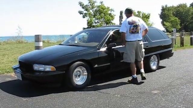 Buick Roadmaster Wagon LT1 Burnout 1