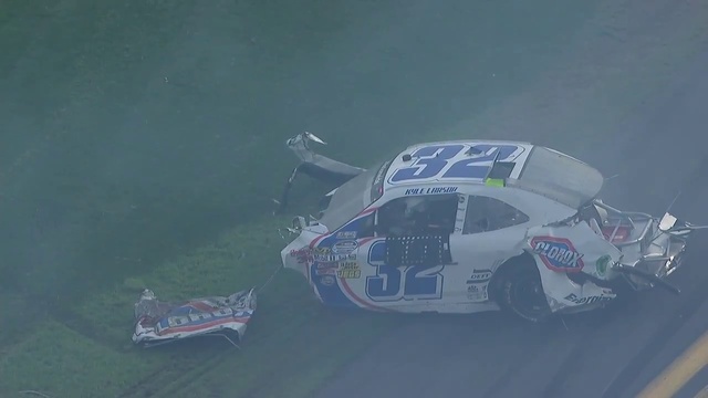 Nascar, Авария в Дейтон-Бич (23/02/2013) смотреть онлайн