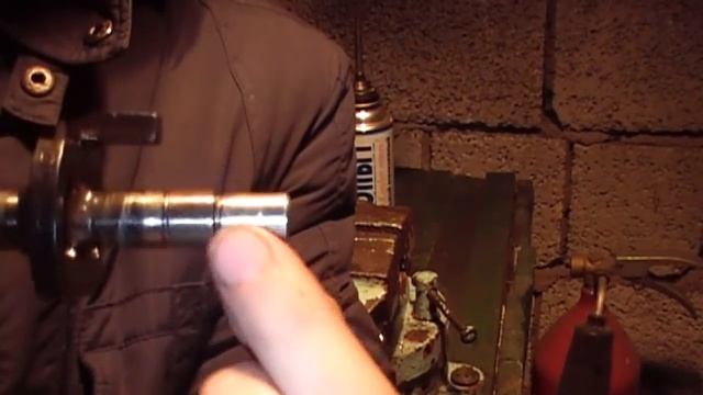 как восстановить шлицы на валу переключения передач, часть 2,снимаем всё лишнее с вала смотреть онлайн