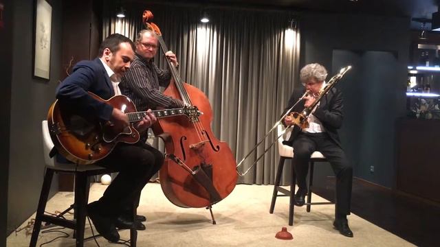 Liberty Jazz Trio / sheikh of araby смотреть онлайн